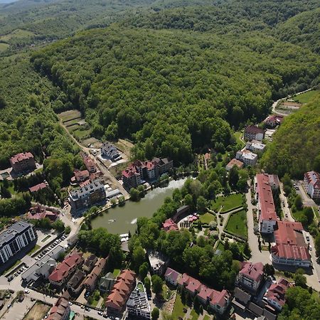 Ruta Resort Polyana Esterno foto